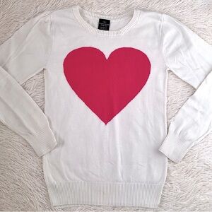 Off White Sweater w Large Pink Valentines Day Heart 10/12